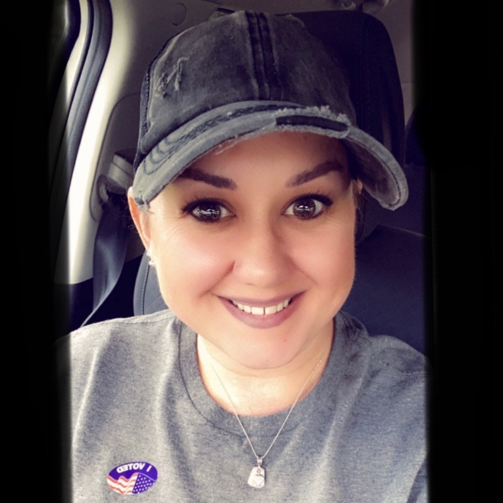 Meet your Posher, Tina